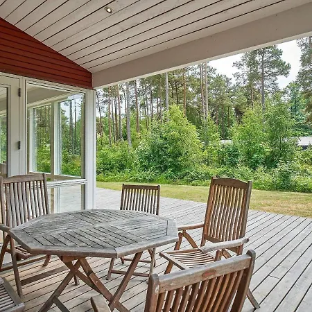 6 Person In Aakirkeby-by Traum Vester Somarken