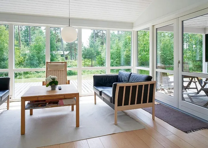 6 Person In Aakirkeby-by Traum Vester Somarken